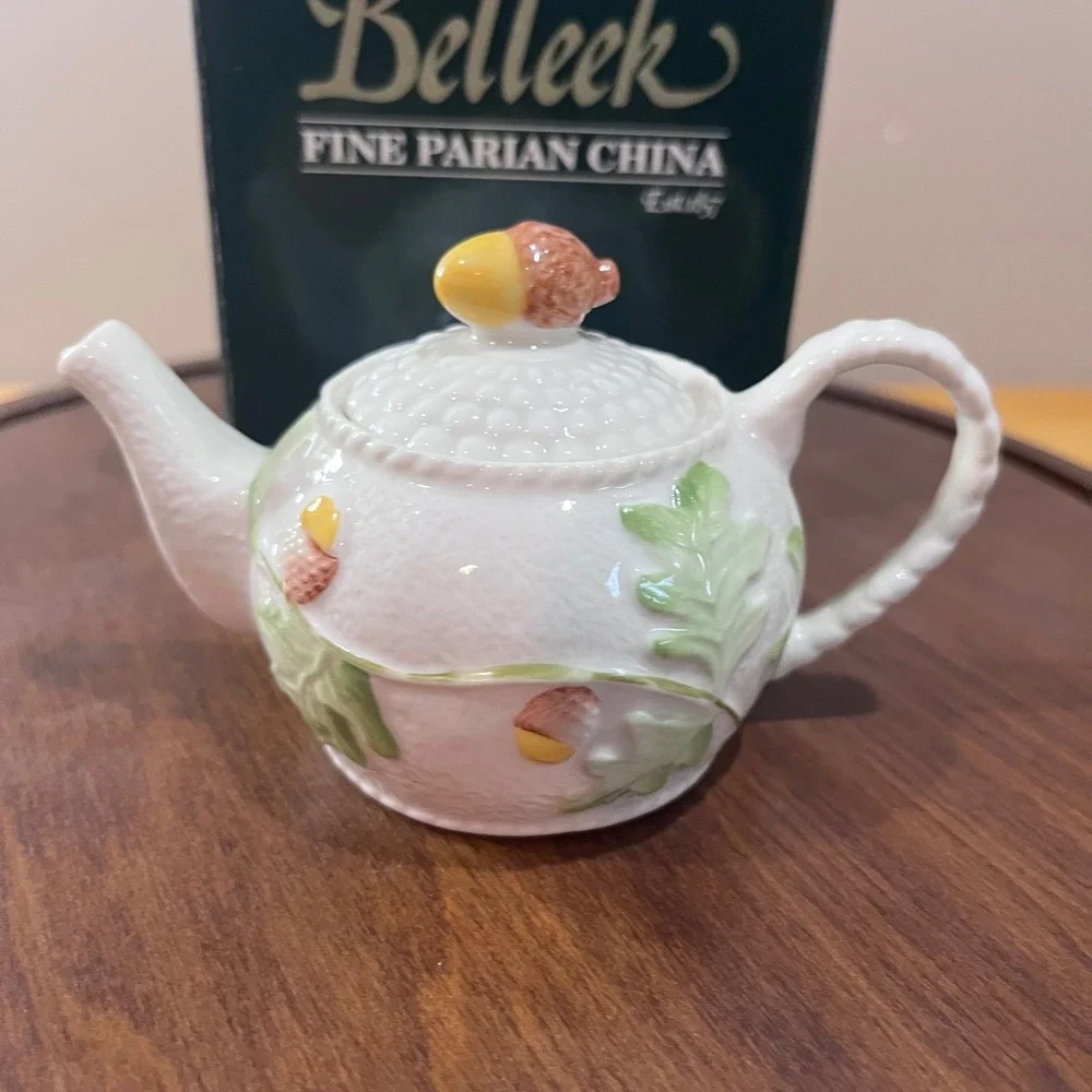 Belleek‎ Acorns Mini Teapot 3181 Fine Parian China Ireland Vtg Cottagecore Decor